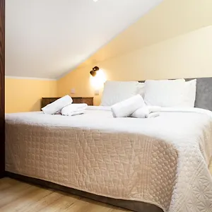 https://househost-apartmentbracka-3-15a.krakowhotelspoland.com